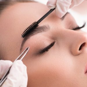 Коррекция бровей фото