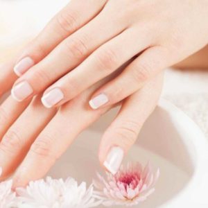 Массаж и омолаживающая маска для рук фото